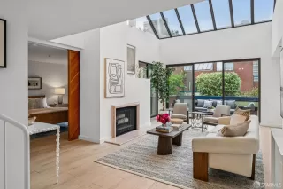 Photo #3: 426125489 Listing 