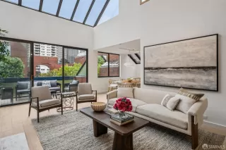 Photo #5: 426125489 Listing 