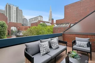 Photo #6: 426125489 Listing 