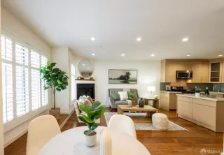 Photo #5: 426125534 Listing 