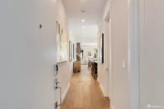 Photo #6: 426125564 Listing 