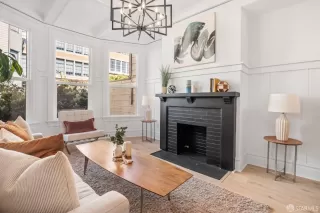 Photo #1: 426125613 Listing 