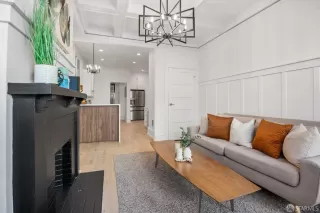 Photo #5: 426125613 Listing 