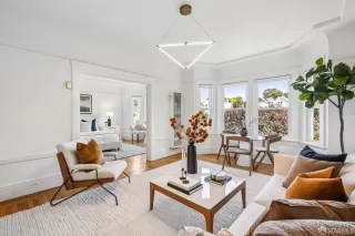 Photo #2: 426125660 Listing 