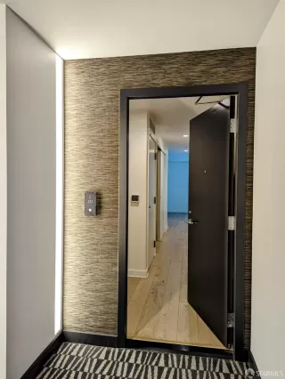 Photo #2: 426125729 Listing 