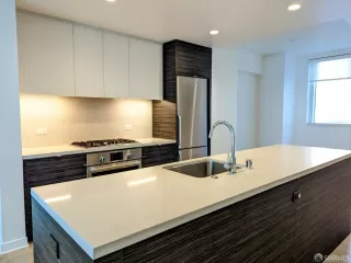 Photo #4: 426125729 Listing 