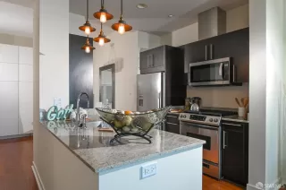 Photo #6: 426125815 Listing 