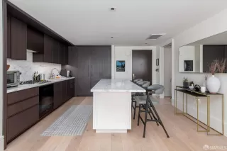 Photo #2: 426125930 Listing 