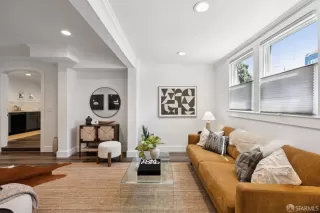 Photo #4: 426126286 Listing 