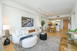 Photo #6: 426126323 Listing 
