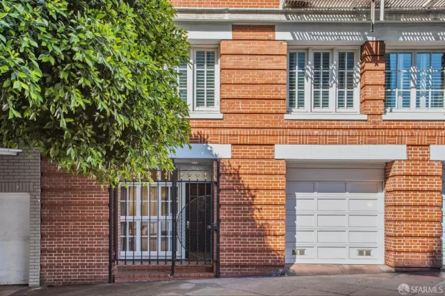 MLS: 426126362 Condo For Sale