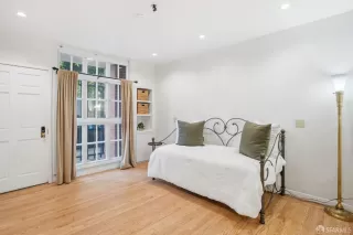 Photo #5: 426126362 Listing 