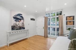 Photo #6: 426126362 Listing 