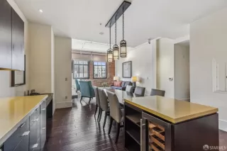 Photo #4: 426126397 Listing 