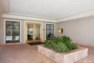 Photo #2: 426126687 Listing 