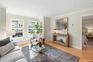 Photo #2: 426126974 Listing 