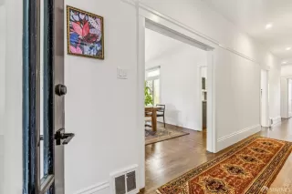 Photo #3: 426127074 Listing