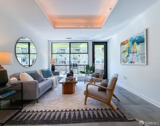 Photo #3: 426127846 Listing