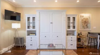 Photo #4: 426127908 Listing