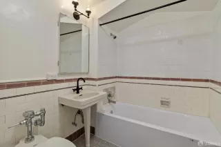 Photo #4: 426128162 Listing 