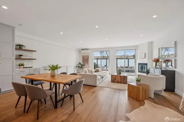 MLS: 426128383 Condo For Sale