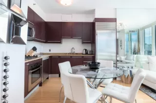 Photo #4: 426128443 Listing