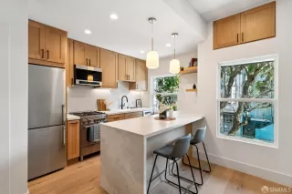 Photo #6: 426128565 Listing 