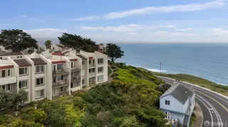 Photo #2: 426128609 Listing 