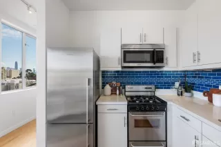 Photo #5: 426128665 Listing 