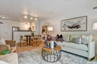 Photo #4: 426128752 Listing 