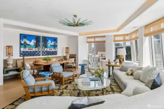 Photo #3: 426128894 Listing