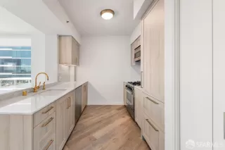 Photo #6: 426128975 Listing 