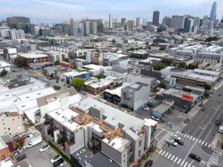 Photo #6: 426129150 Listing 