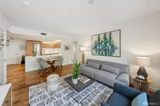 Photo #5: 426129916 Listing 