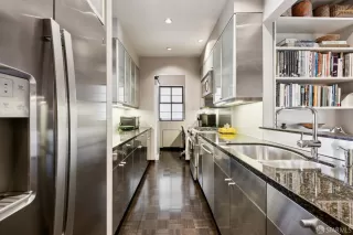 Photo #6: 426130066 Listing 