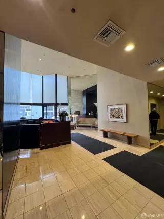 Photo #4: 426130253 Listing
