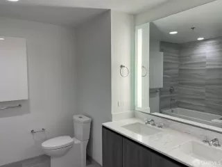 Photo #4: 426130373 Listing