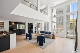 Photo #2: 426131536 Listing 