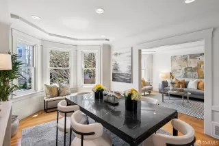Photo #2: 426132208 Listing