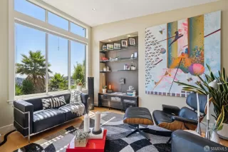 Photo #4: 426132242 Listing