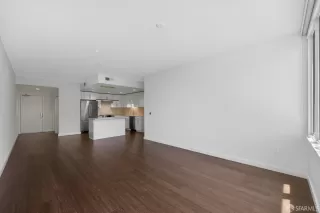 Photo #6: 426132276 Listing