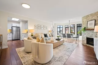 Photo #5: 426132304 Listing