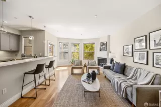 Photo #2: 426132566 Listing