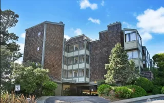 Photo #2: 426132806 Listing