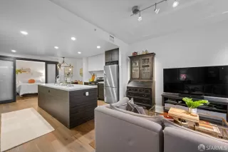 Photo #6: 426133101 Listing