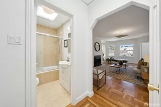 Photo #5: 426133242 Listing 