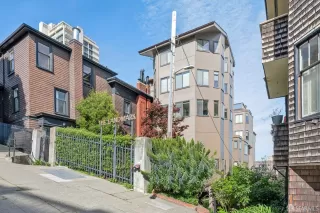 Photo #3: 426133280 Listing