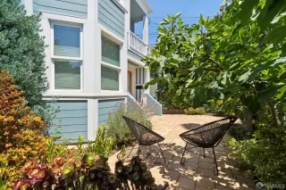 Photo #2: 426133604 Listing