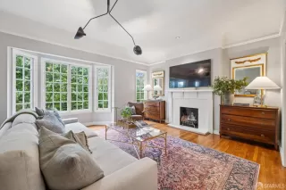 Photo #2: 426133680 Listing