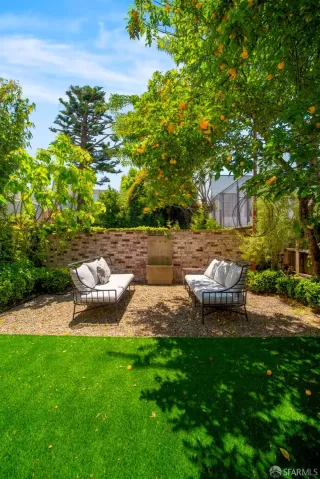 Photo #3: 426133980 Listing